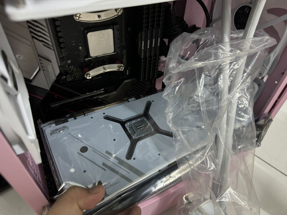 Yep, looks like it will fit!