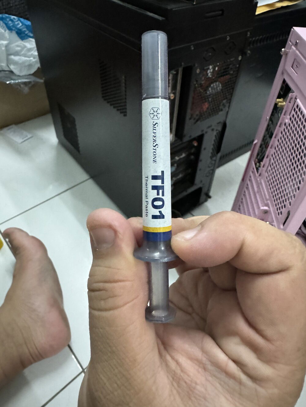 Silverstone TF01. Cheap stuff but as long as it gets the work done.