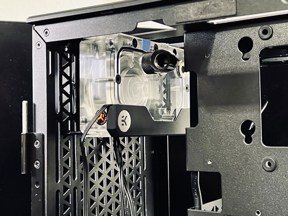 Mounting the FLT80 required moving the radiator down a bit, but it's otherwise a great fit.