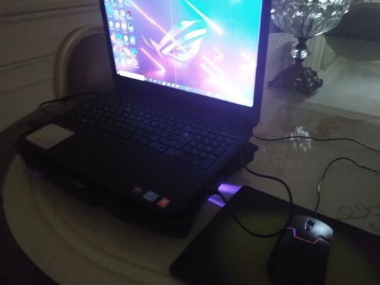 Dark Gaming Laptop (photo 3)