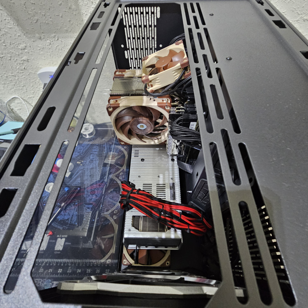 Top down view Noctua keeping 5800x3D Chill