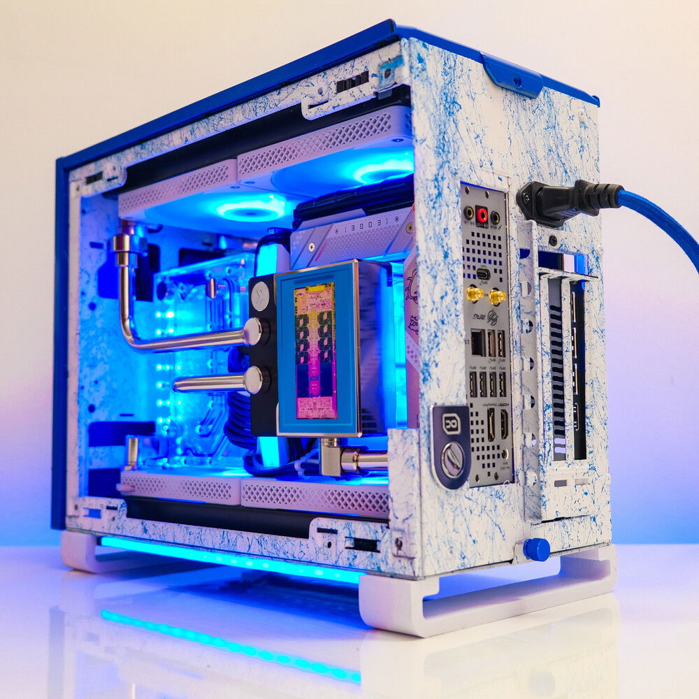 Cooler Master NR200P perfected for watercooling » builds.gg