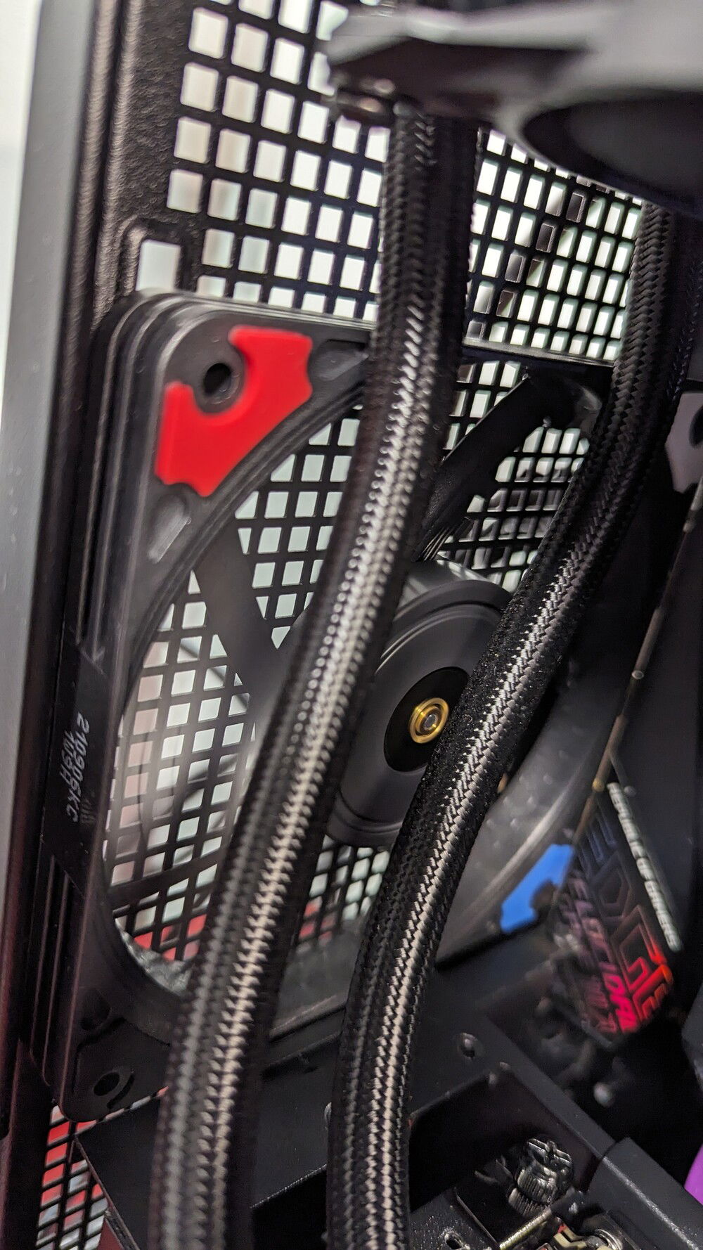 Noctua 120 slim, rear exhaust