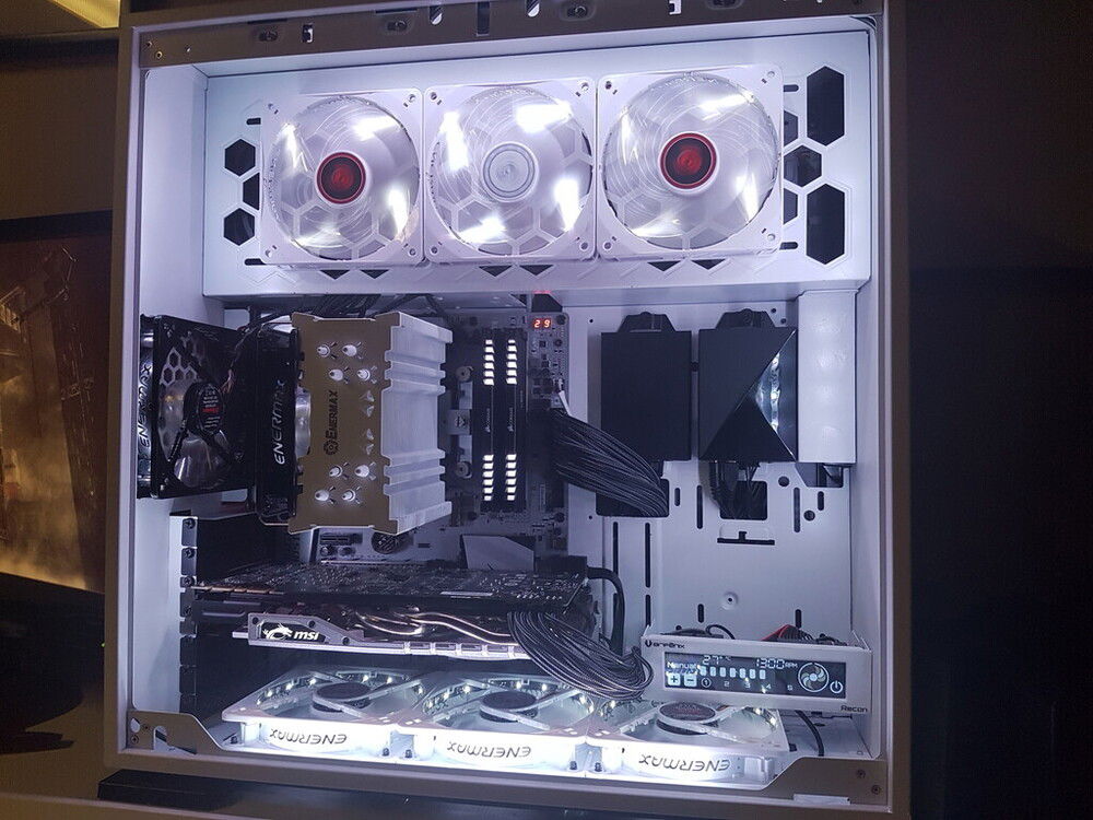 Had trouble with the TeamGroup ram, switched out for Corsair