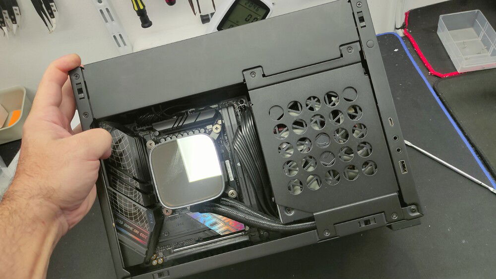 Side view after upgrading to 14700K