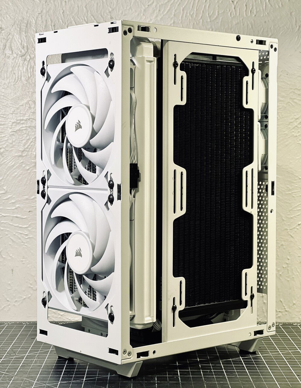 L BUILD
エヴァ初号機・2号機・零号機/零号機改
セット ZX-1 SFF Build by ben137 - Intel Core i5-13400F, GeForce RTX