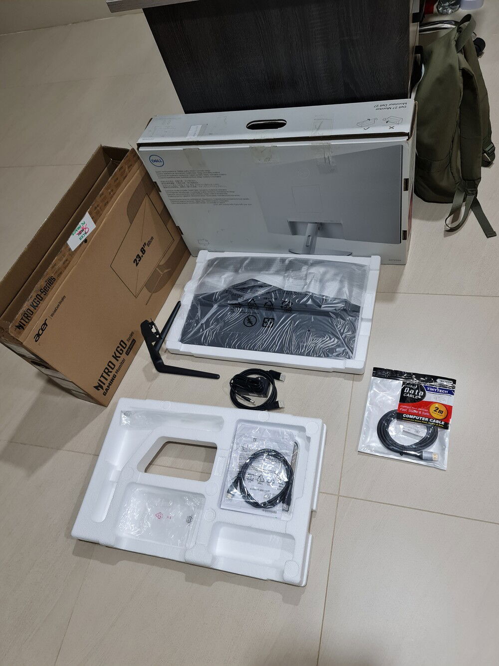 Here goes the unboxing experience, along with the extra Display Port cable that I accidentally bought x-x