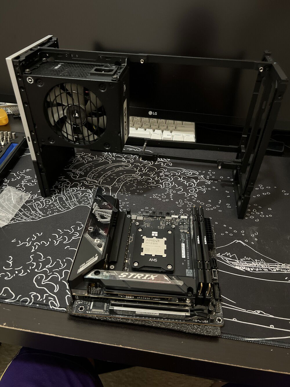 9800X3D with Thermalright AM5 Secure frame (Doesnt do anything. Just to make thermal paste clean up easier for my sake)