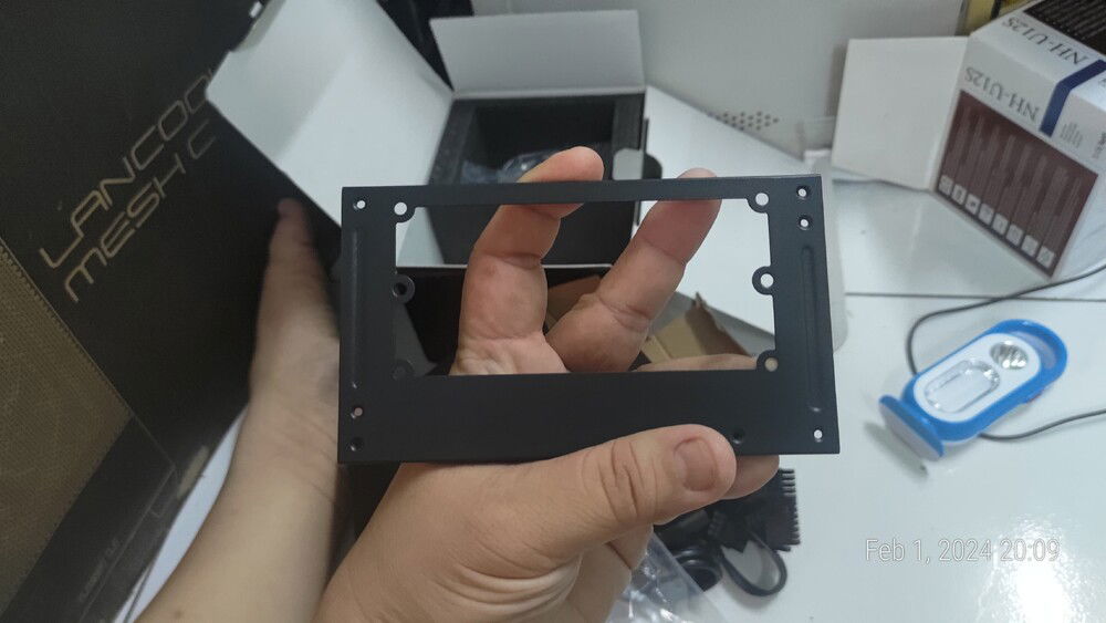 Free SFX to ATX adapter. Lian Li should've included this with their SP850.