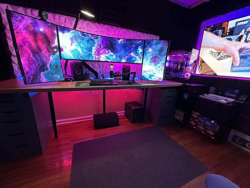 other desk layout . before water block (old)