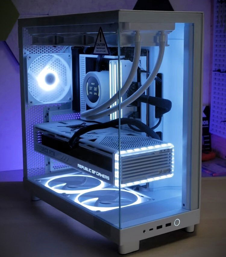 NZXT H6 Flow PC | R7 7800X3D, RTX 4090 [2024] » builds.gg