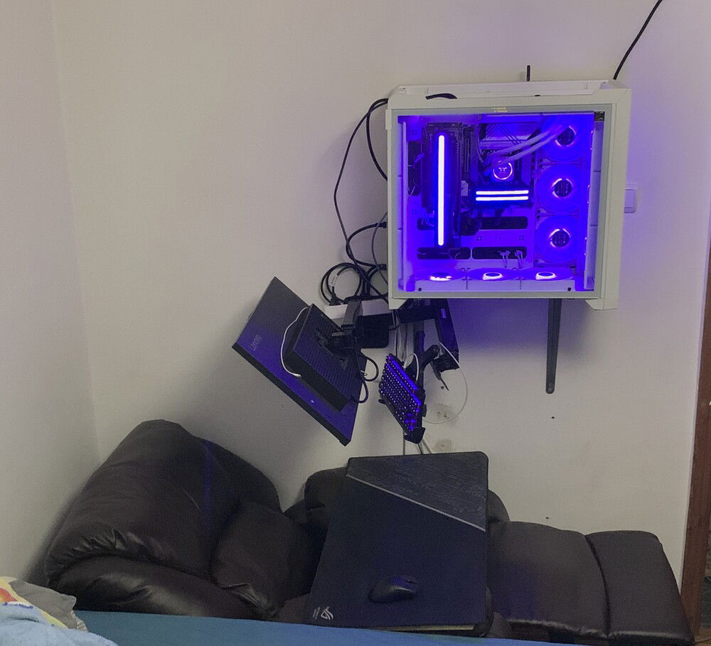 my "desk" setup :)))