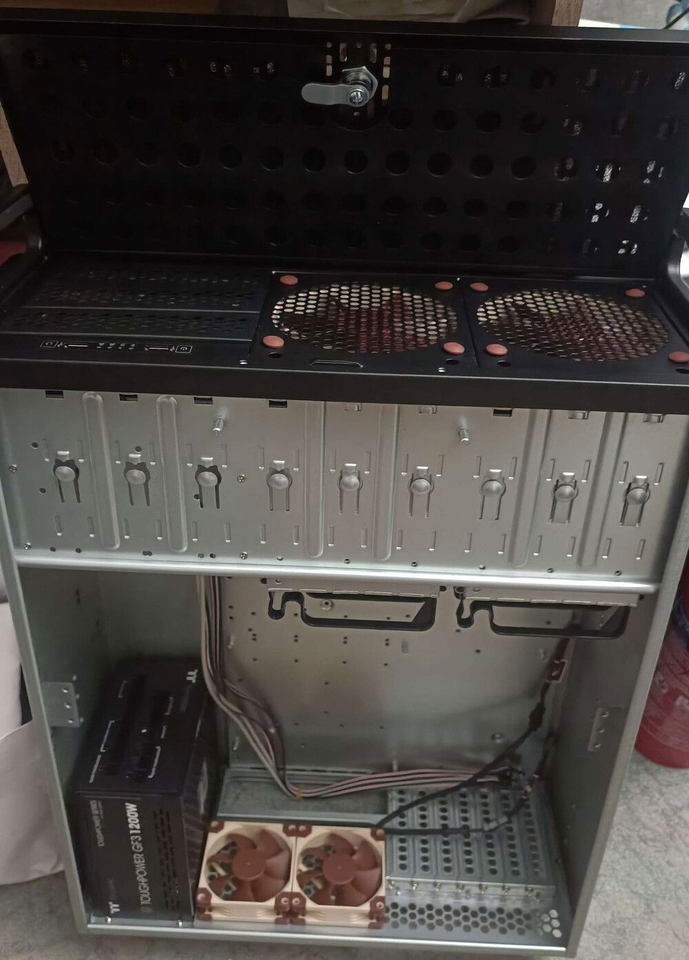 motherboard delivery pending...

BEZOOOOOOS
MY MOTHERBOARD
WHERE IS ITTTTTTTT