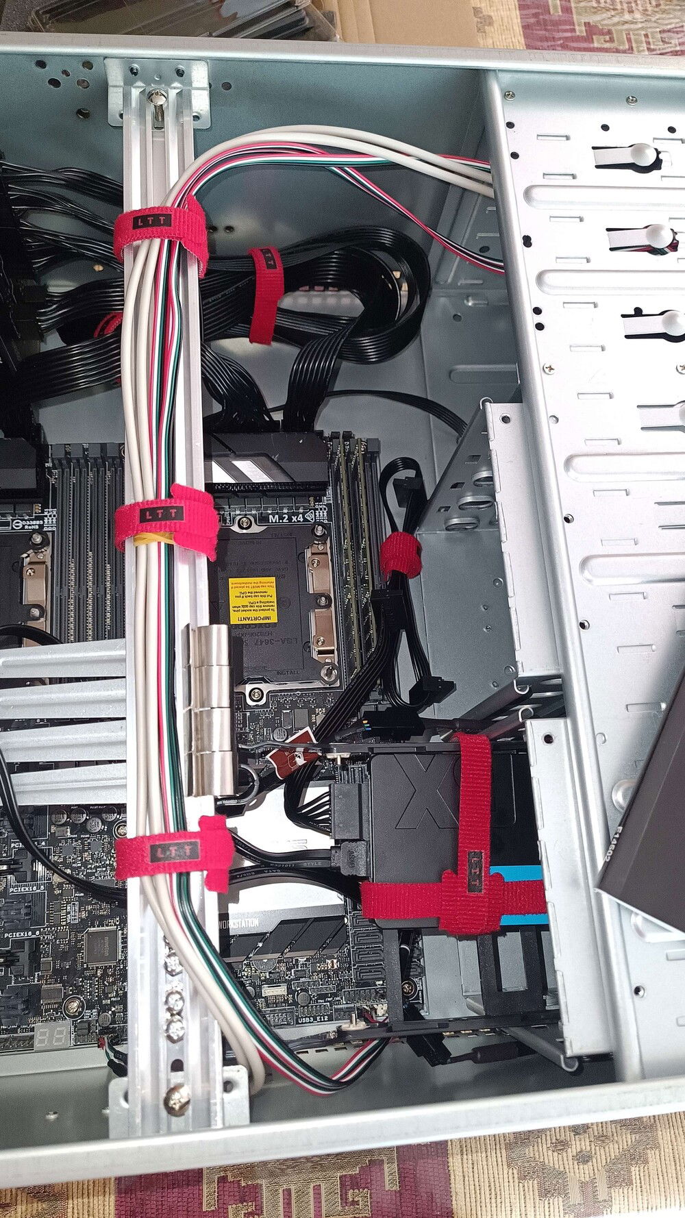 Management of cables has been achieved.

Yes, it's ugly but it's practical ! Can easily spot where there isn't enough fixing on the cables this way !