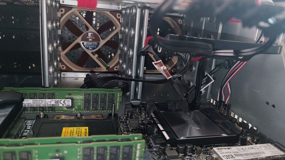 How neat it would be to have the PoV of an ant in there, hearing the electrical noises of the parts, feeling the ambient heat being dissipated and seeing the fans whipping air through to cool it all down...