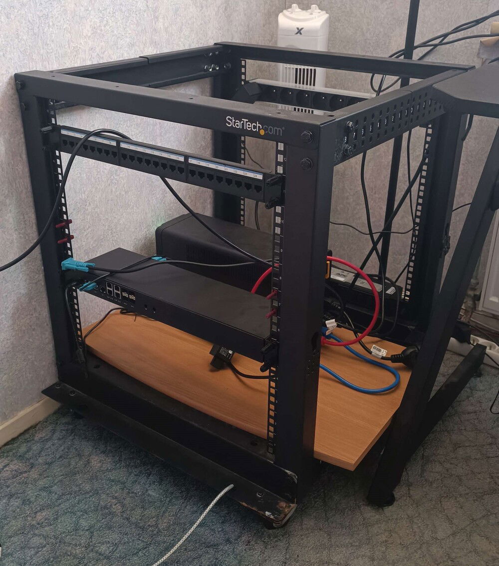 I emptied my server rack from the few things I had already installed on it