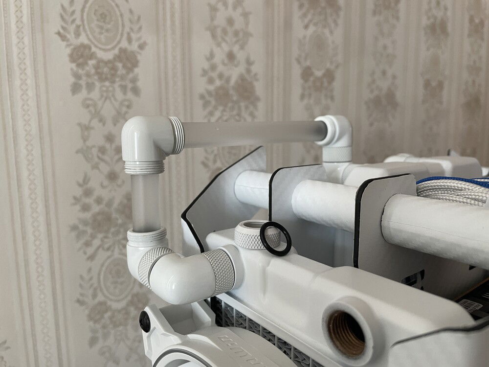 Now it's time for tubing. Some close-up shots here.