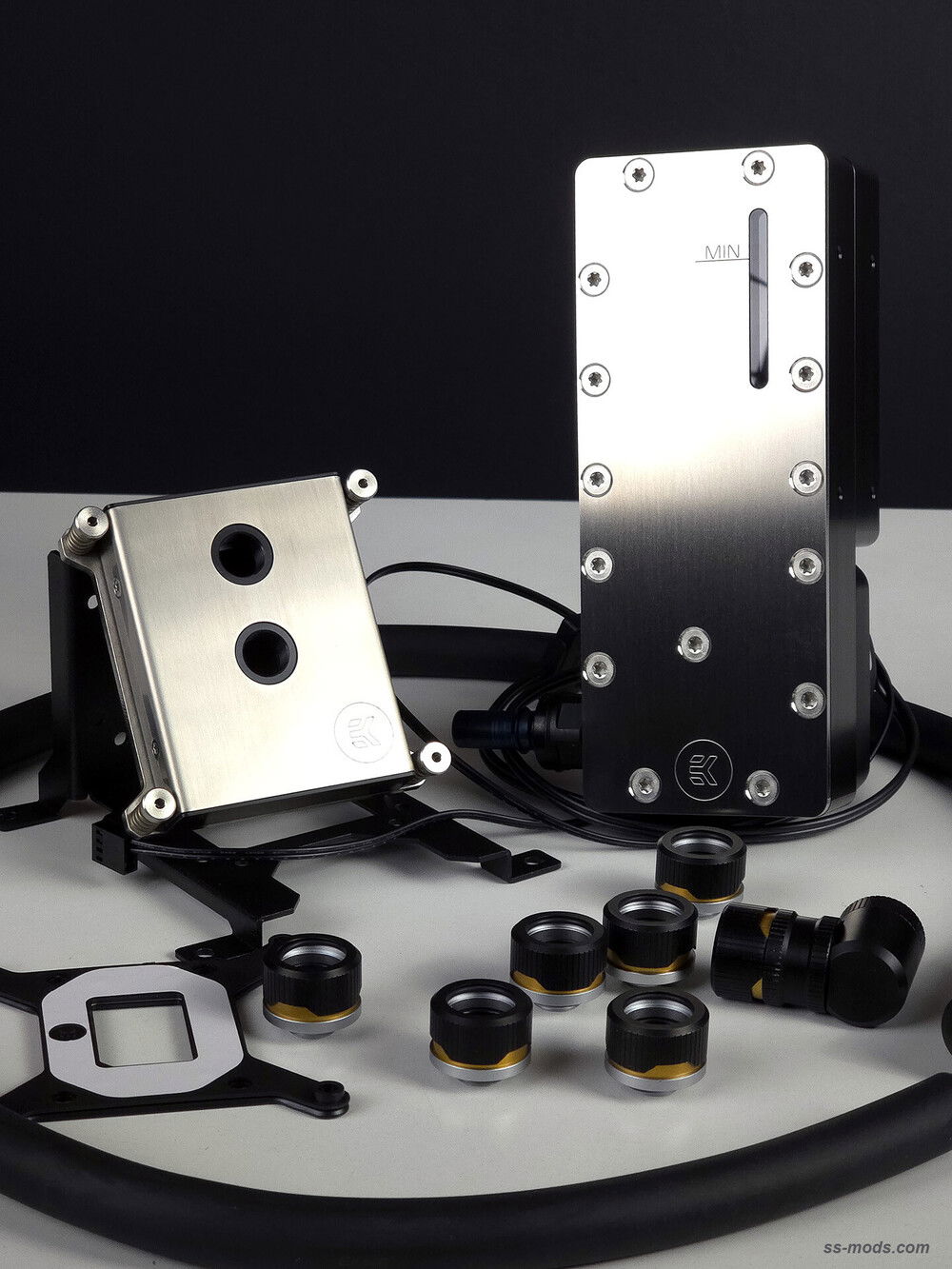 EK-Pro CPU WB 1700 CPU block & EK-Pro Pump Reservoir Manifold X3 D5...