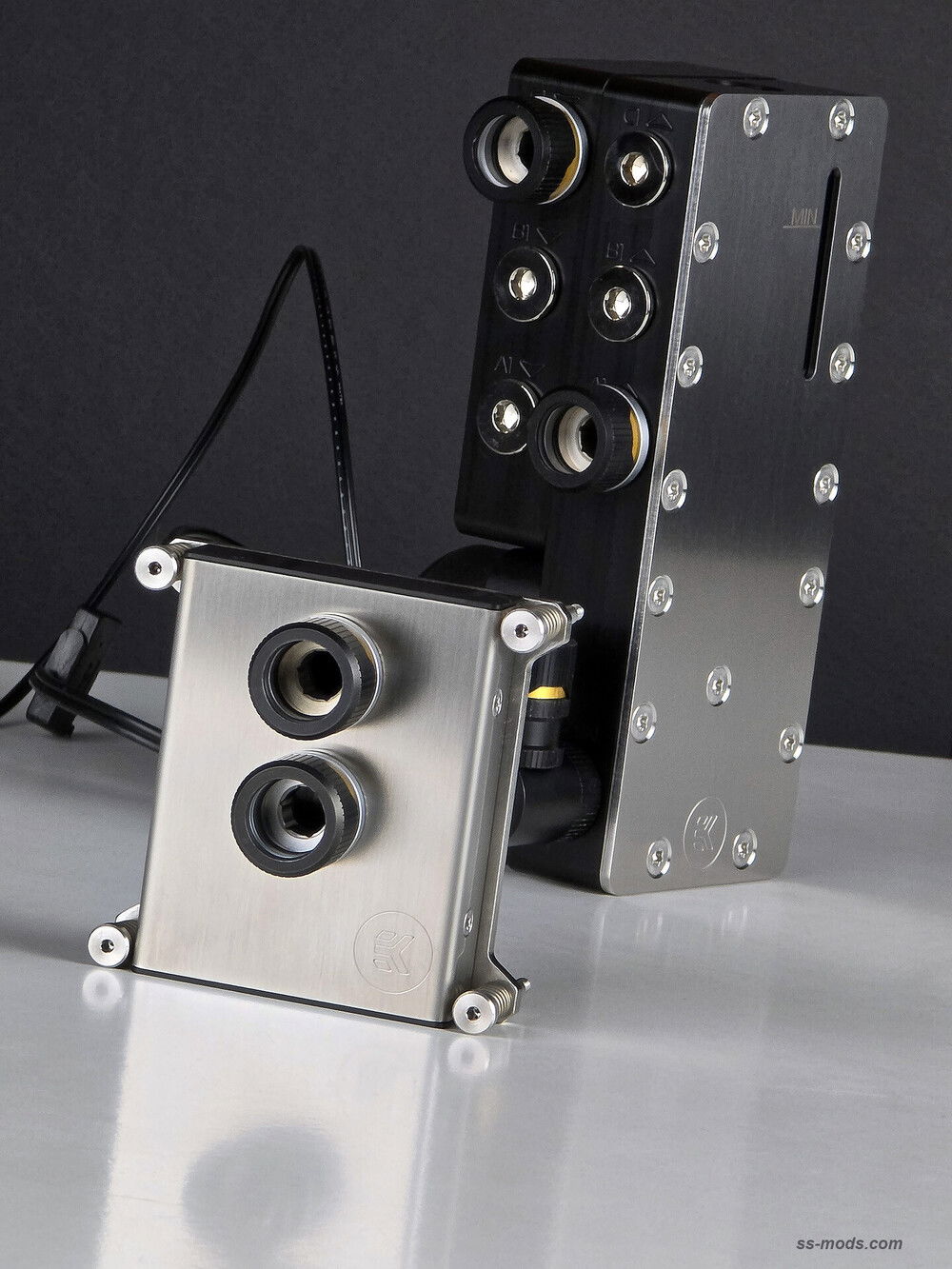 EK-Pro CPU WB 1700 CPU block & EK-Pro Pump Reservoir Manifold X3 D5...