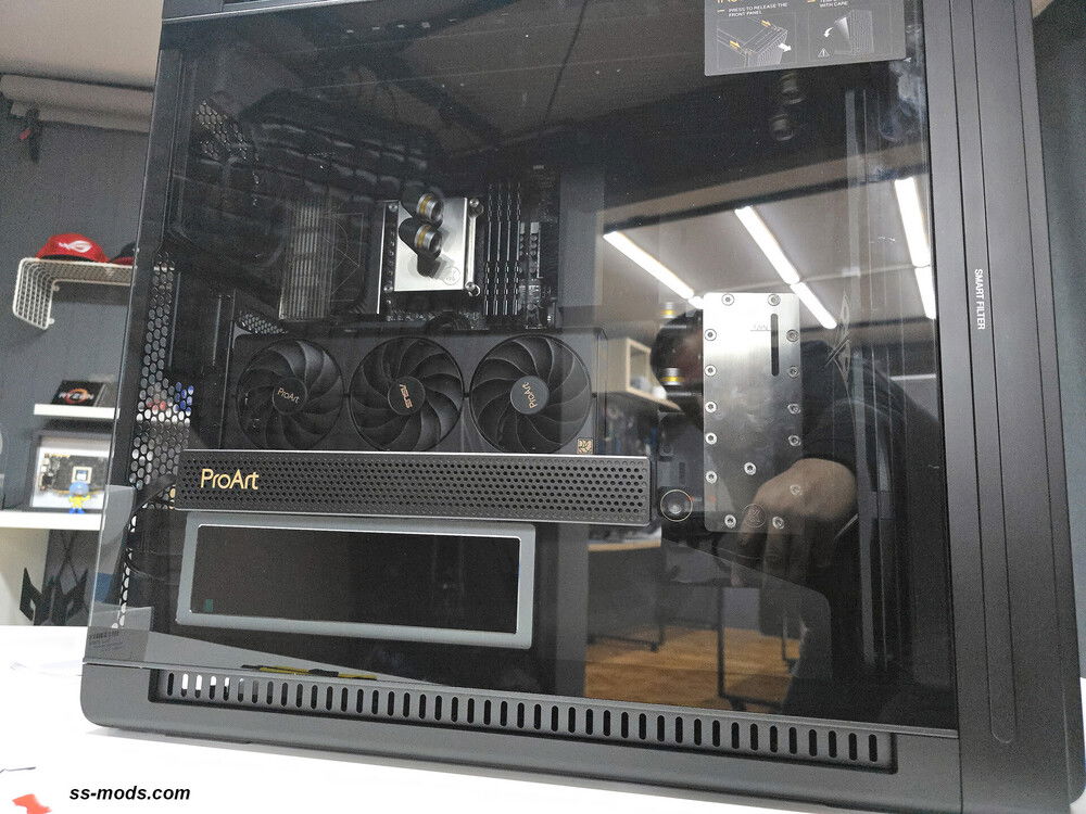 Additional display and pump/res combo are installed ...