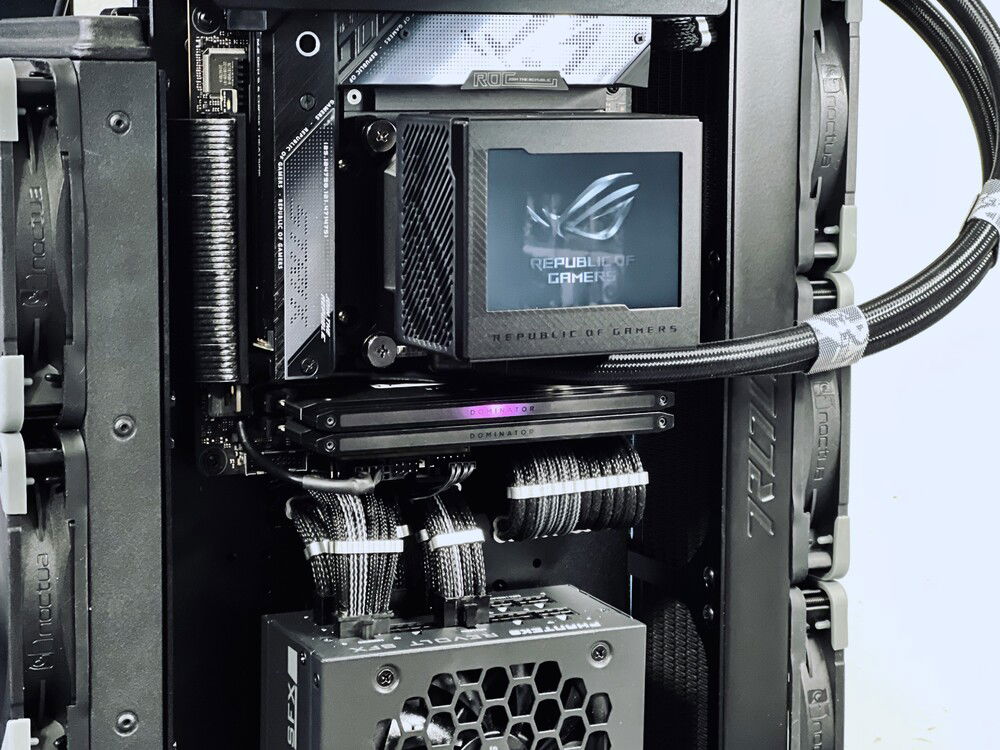 All cables are hand made with MDPC-X sleeving. I probably spent 12-16 hours just on cable work, wanted it to leek as clean as possible.