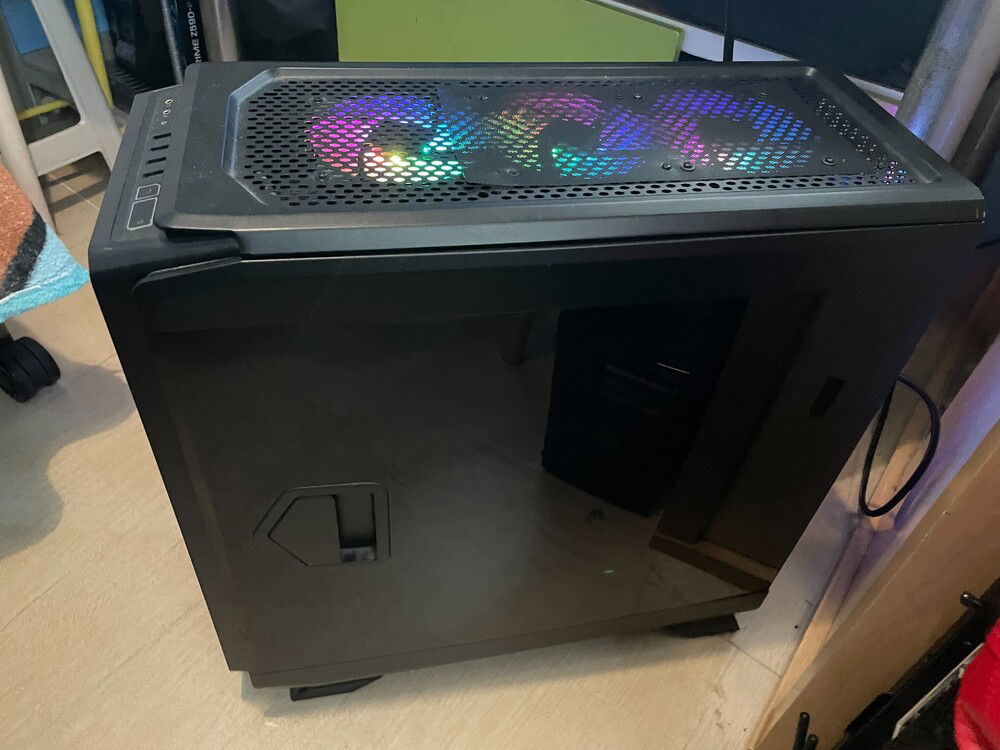 Back side and top side with door closed.