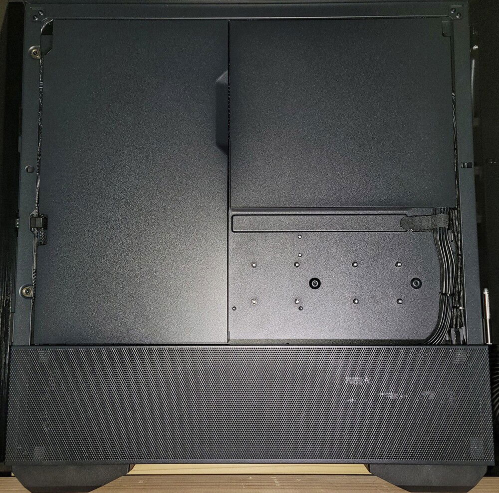 Right side (basement closed)