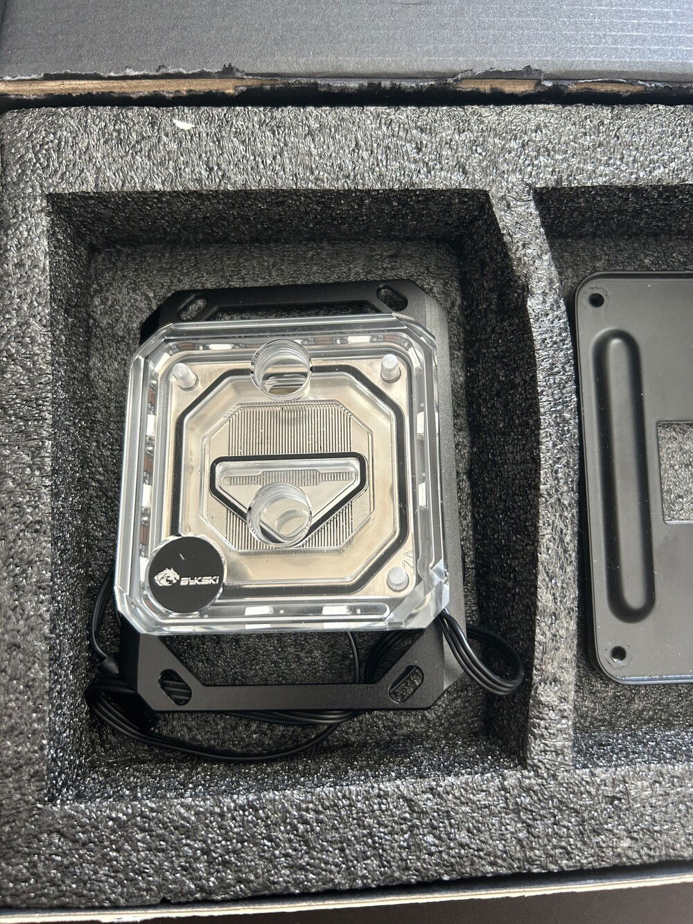 The beautiful AM4 BYKSKI CPU Block from him