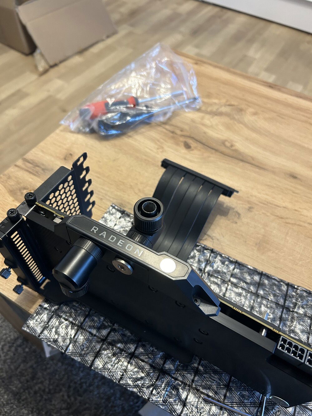 …in it this beauty of a GPU :)