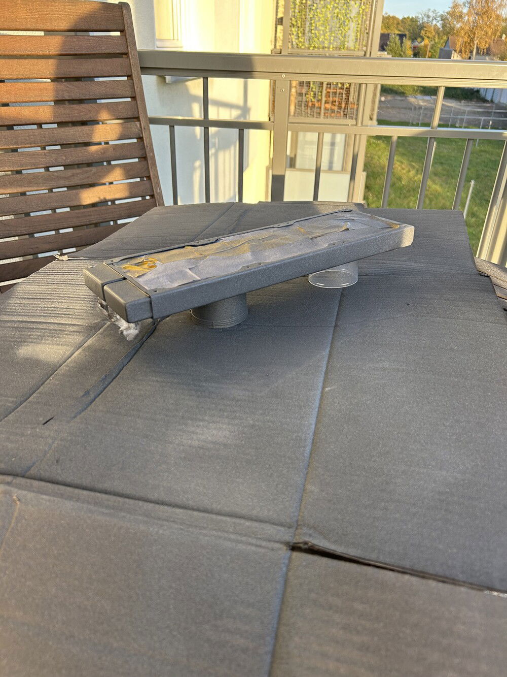 The Color i got is really easy to apply