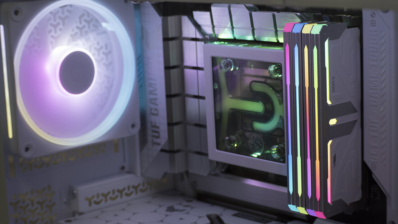 CORSAIR 3500X White BTF Build | Cable-less Tube-less Water Cooled ...