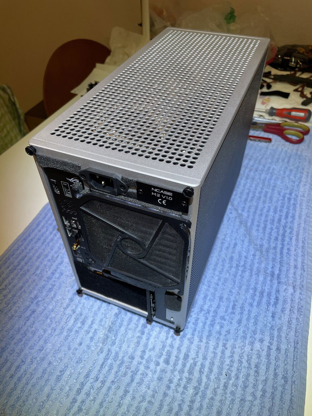 case closed, no bending, great