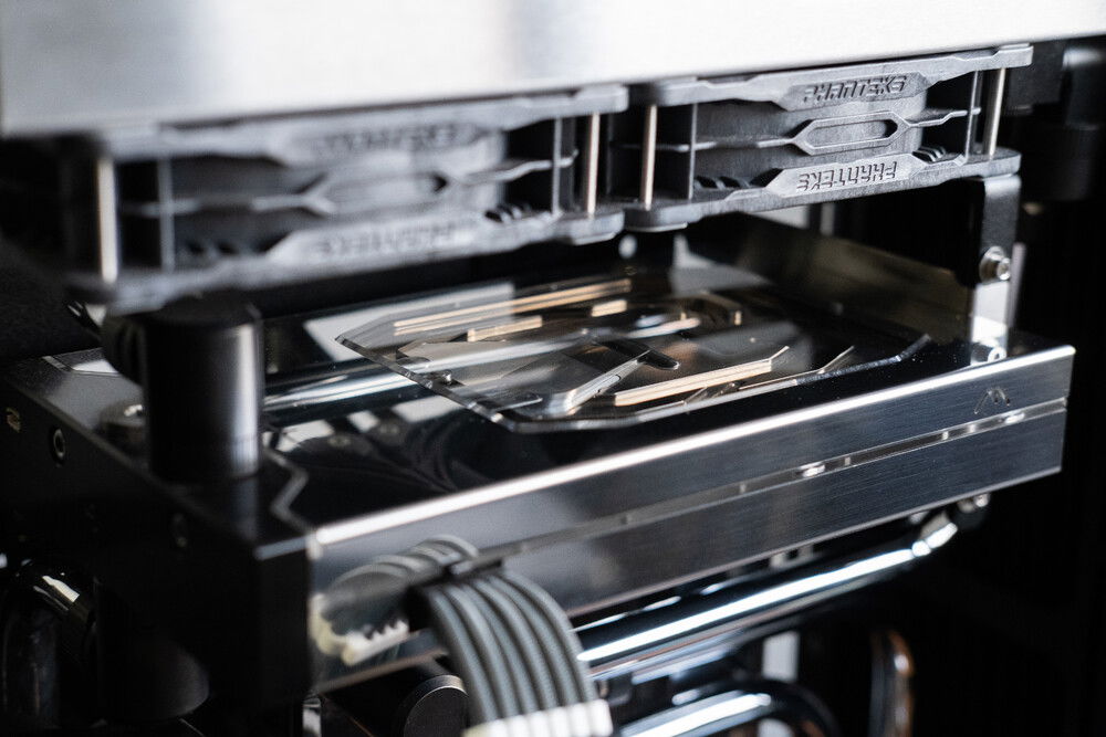 4090 FE w/ Heatkiller block