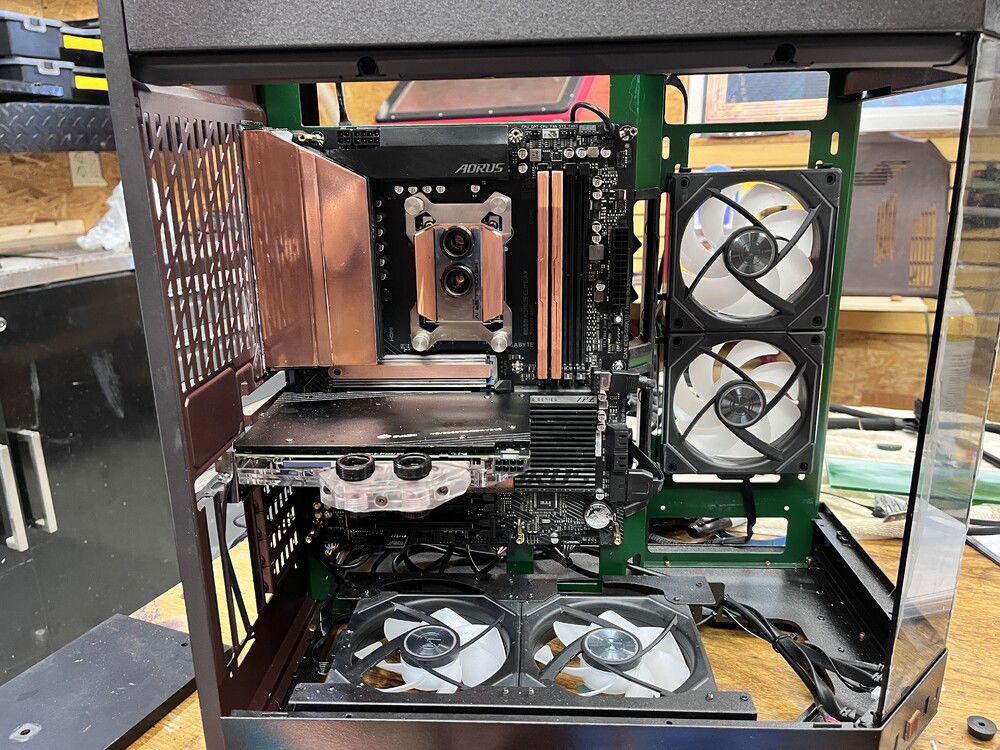I also received the cooling block for the GPU and I mounted it horizontally which then gives me an option to showcase the radiator. Why hide a copper radiator?

Things starting to jello