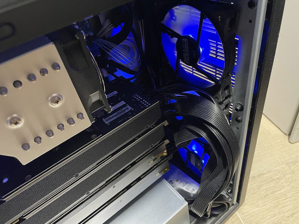 (V3) Machine on (how compact it is).