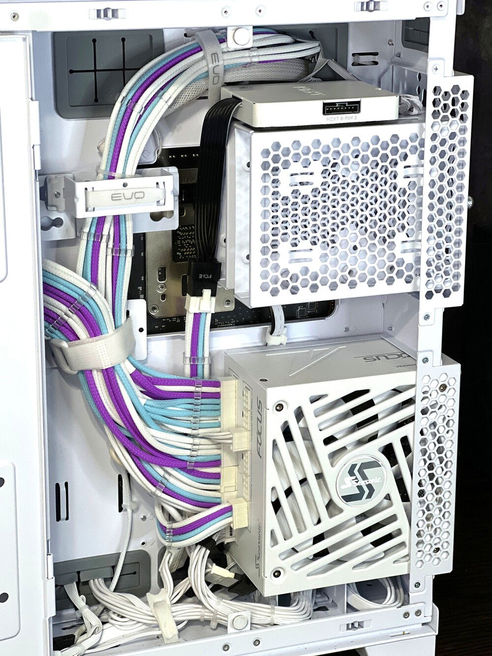 The NZXT fan/RGB controller was also painted white.