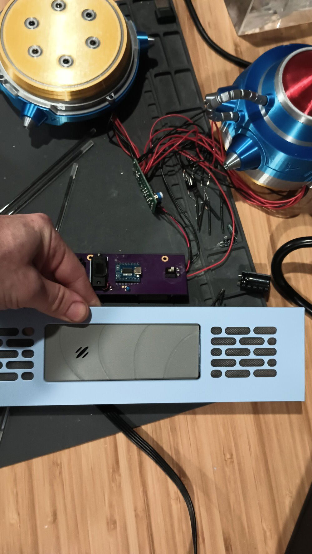 Bottom panel with special hardware