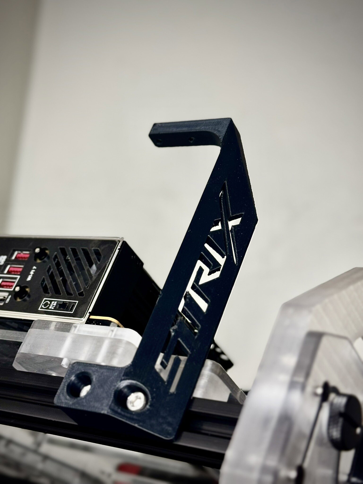 ROG Bench (itx) » builds.gg