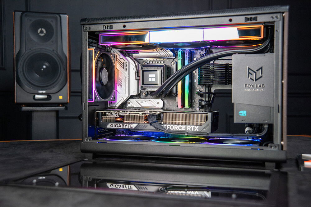 Main looks: built precisely