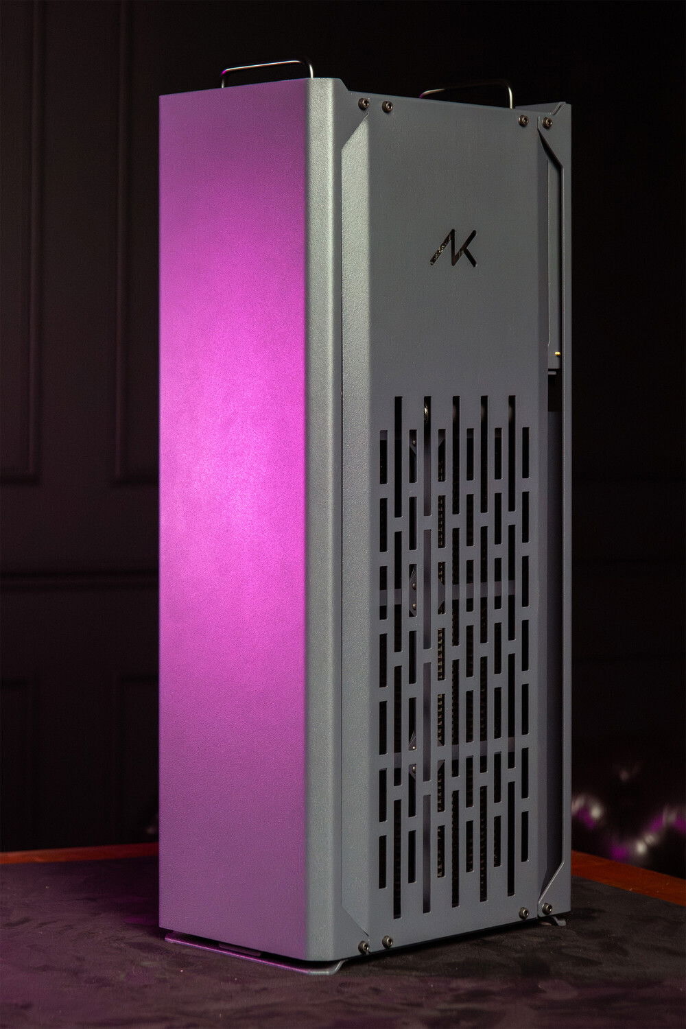 Looks dressed in panels