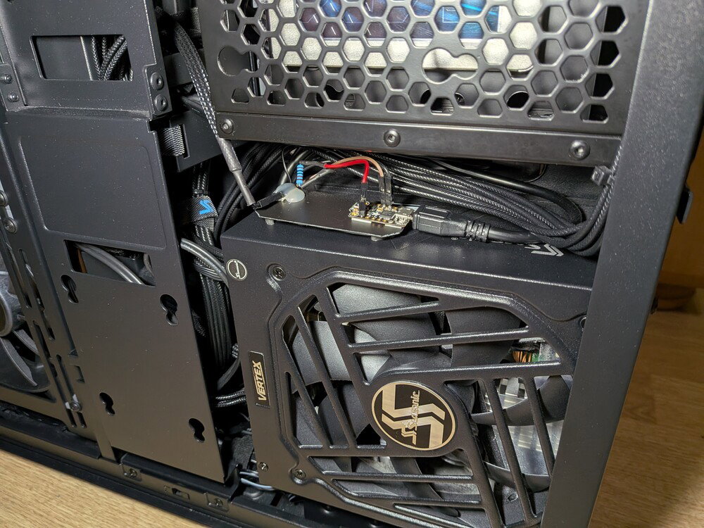 Adafruit Trinket M0(Aka coolant temp reader) is now on side of PSU.