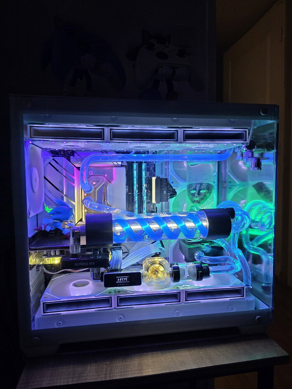 Final build update: installation of 32GB G.Skill Trident Z5 Neo DDR5 RAM, plus a light cathode added inside the T-Virus reservoir for enhanced illumination.