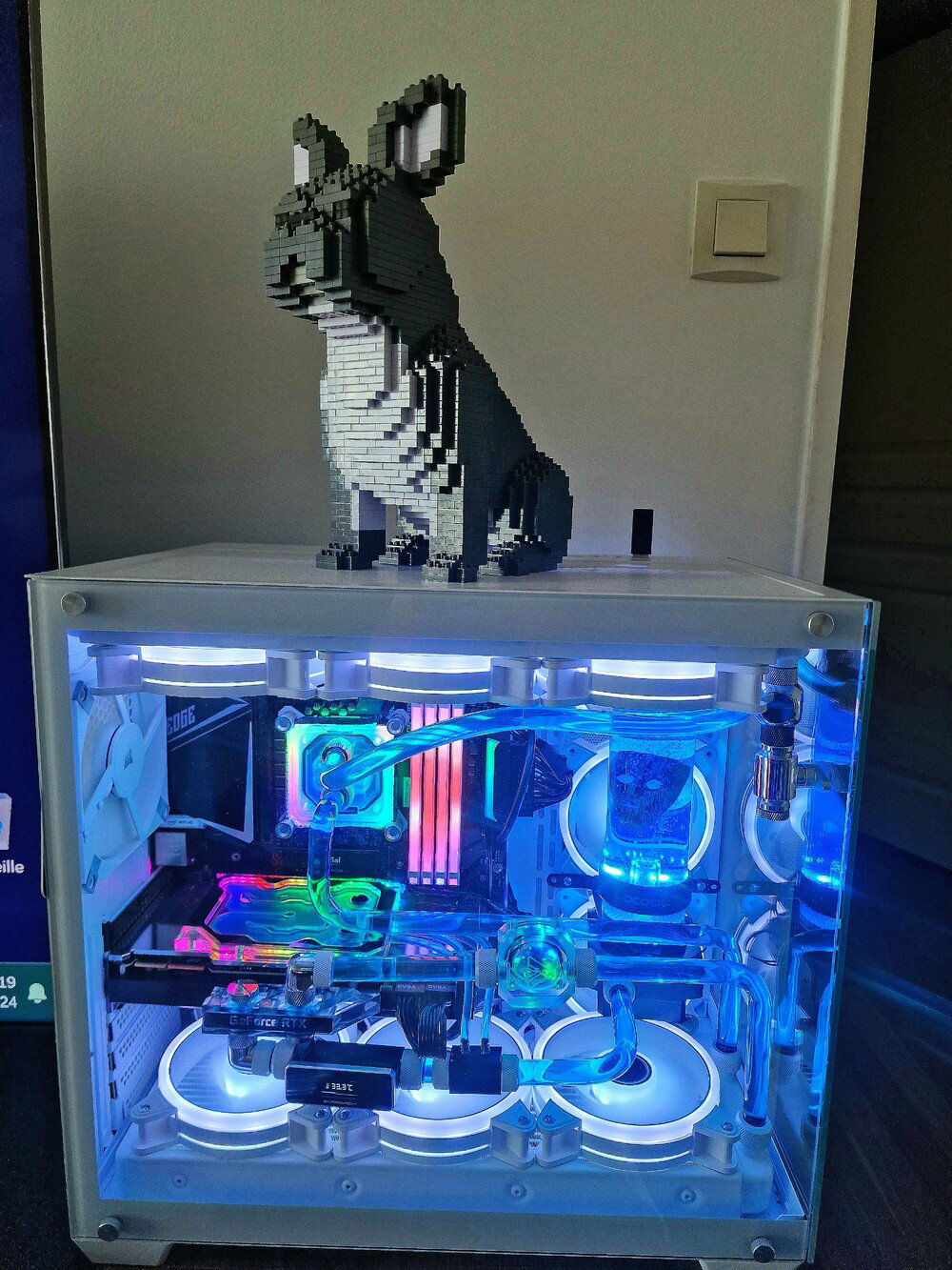 Installed an RTX 3090 with a water block and active backplate, and started experimenting with hardline tubing for the first time
