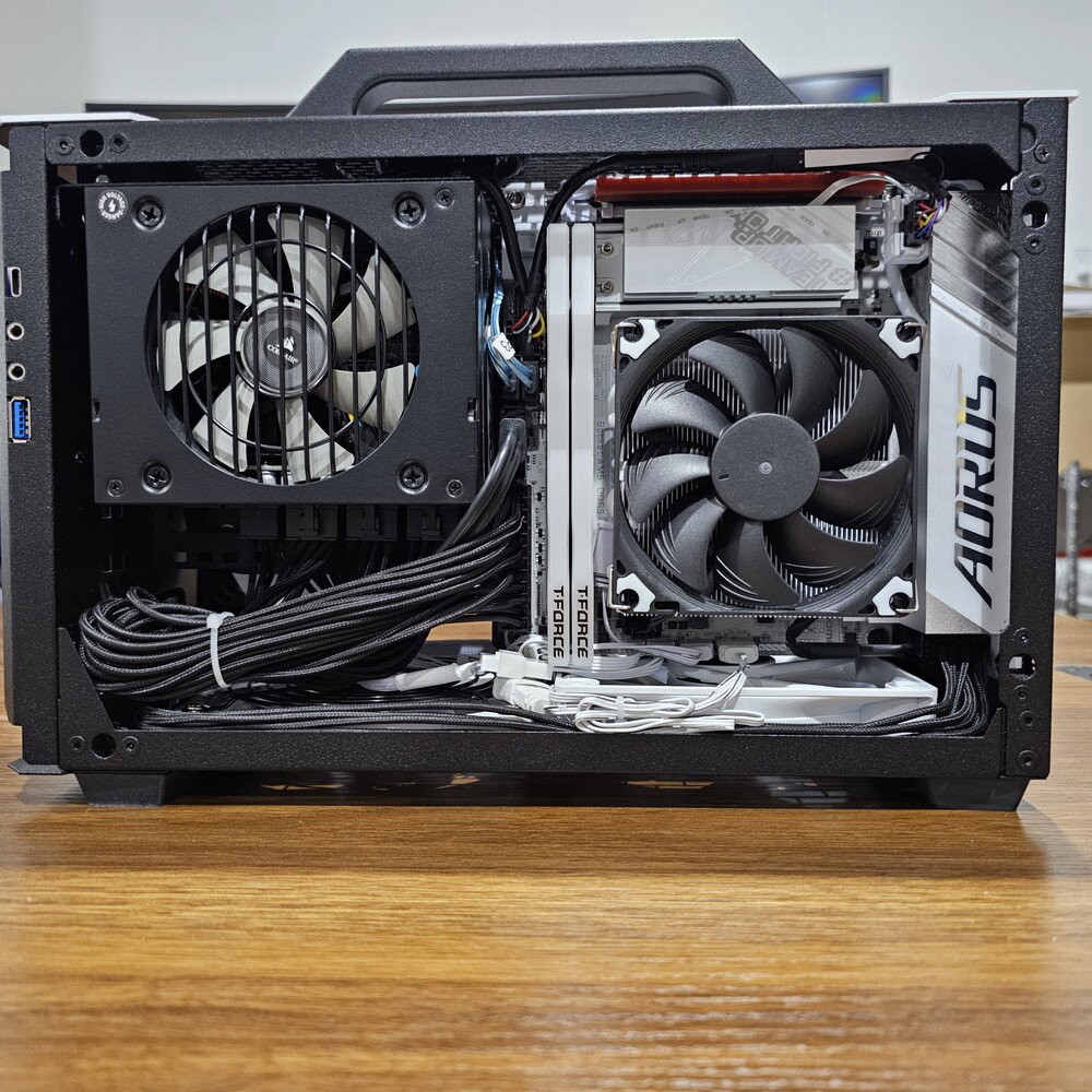 White AXP-90x53 cooler. Not Full-Copper.