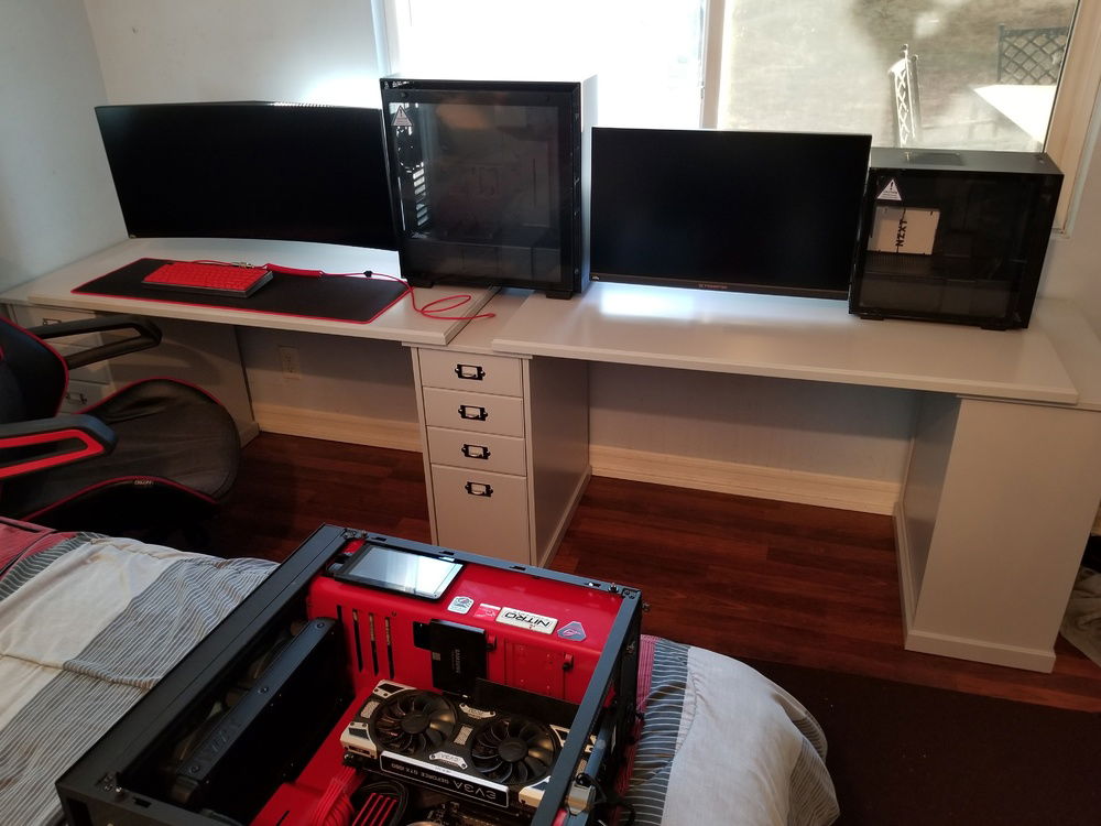 rough draft of setting it up to see how it looks like. waiting for parts. transferring my pc to the new case.