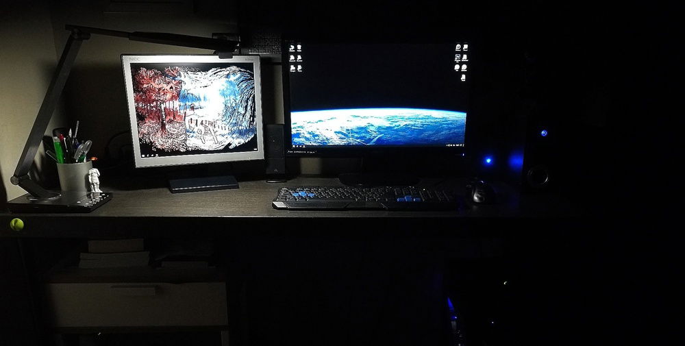 The desk setup.