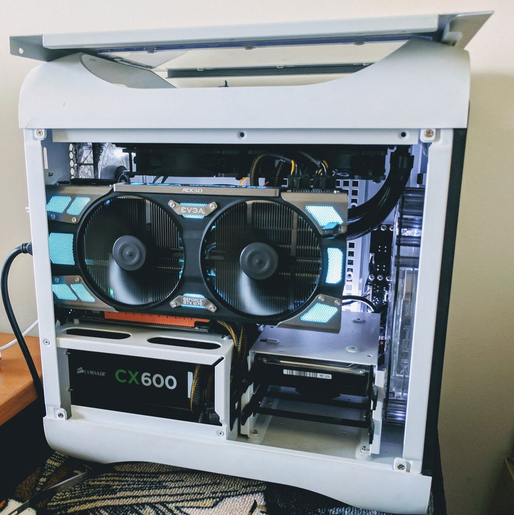 EVGA 1070 ftw - first boot. PSU in for testing- swapped back to white 500w later on. This is the most recent config with the 3770 cpu.