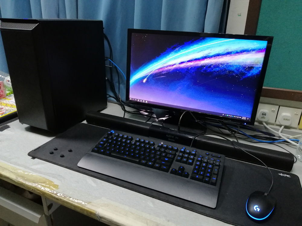 Full setup (generic Acer FHD monitor and Philips soundbar)