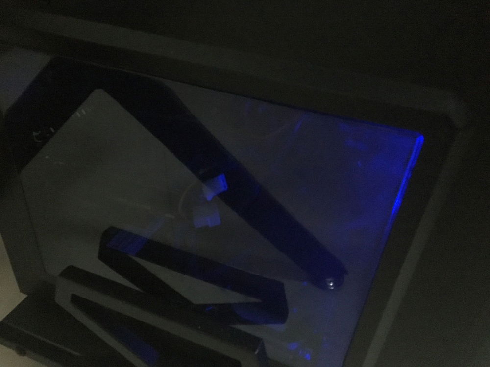 Plastic window, no rgb on the insides tho :(