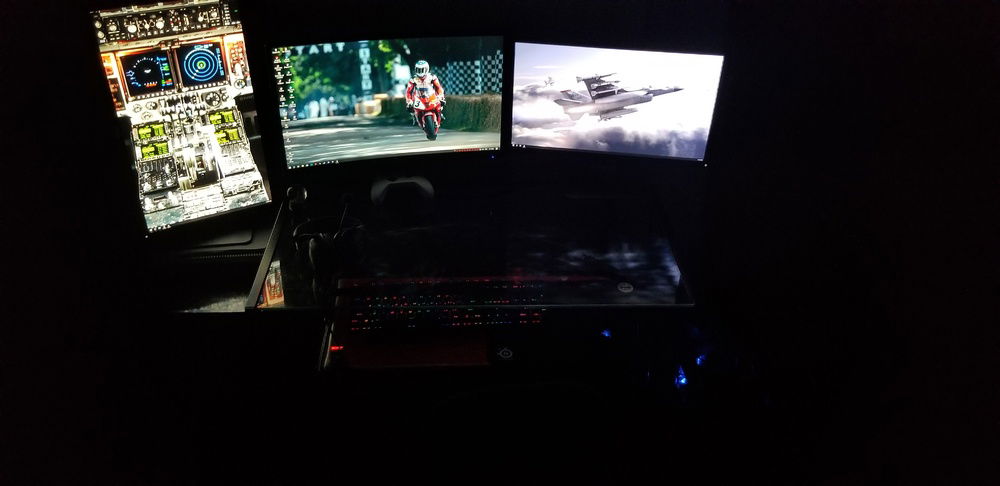 Full picture of the entire station, desk is still a little small, I'm planning on getting a bigger one.